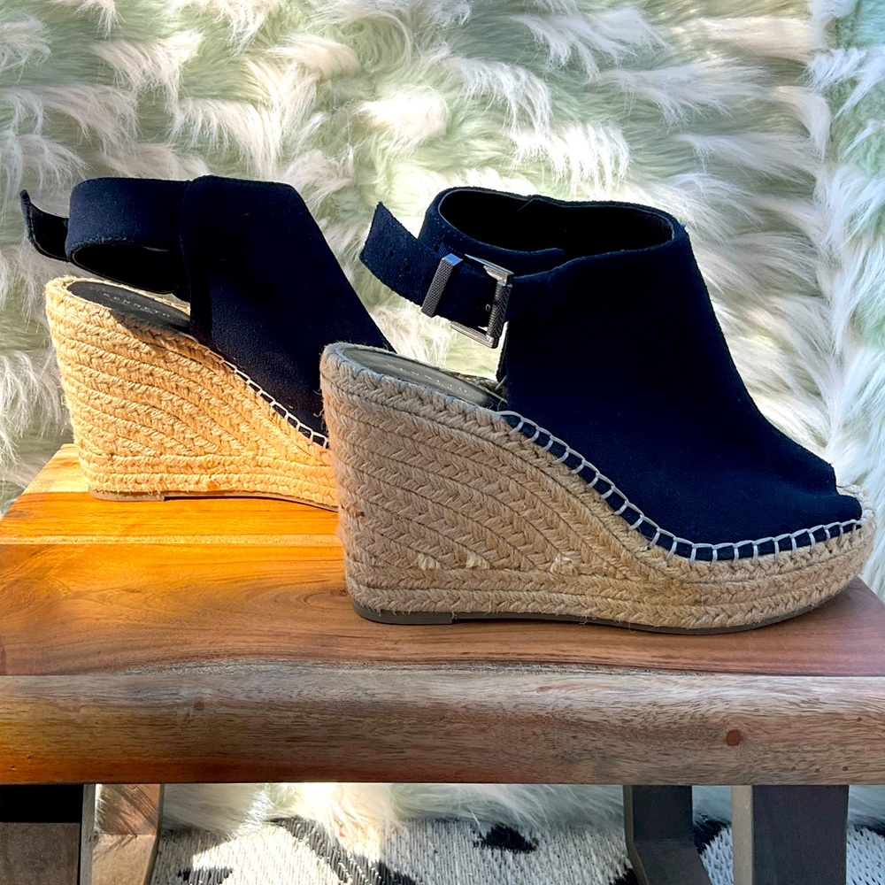 NWOT Kenneth Cole Espadrille Wedge Sz. 8